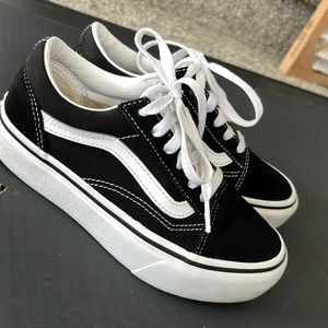 Platform sz 2 kids vans